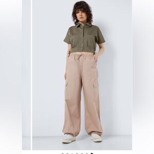 NEW 💫💫💫 Noisy may Women's Wide Leg Pants in Tan